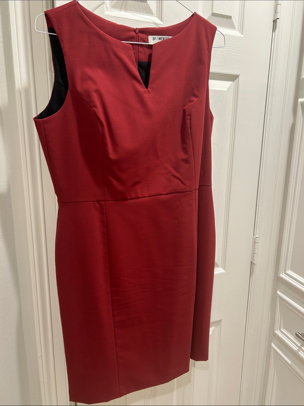 Of Mercer Sleeveless Wine Midi Sheath Dress with V-Notch - Picture 3 of 3